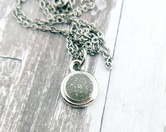 Cremation Jewelry - Pet Loss Gift - Ashes Jewelry - Memorial Jewelry - Pet Cremation Jewelry - Memorial Necklace - Glitter Ashes - Dainty