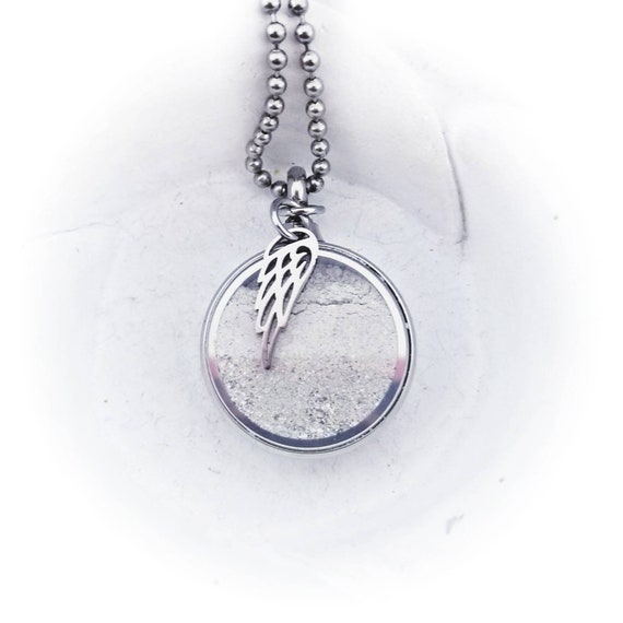 Cremation Memorial Necklace Locket for Ashes Urn Necklace