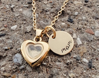 Medaglione per cremazione a forma di cuore: collana con urna per la mamma con timbro a mano