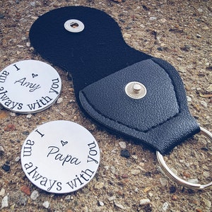 Token Memorial Personalizado - Moeda Carimbada à Mão - Memorial do Pai - Token de Bolso Memorial da Mãe - Moeda com Nome - Estou sempre com você