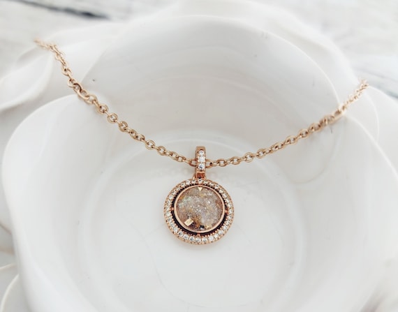Cremation Necklace: Pet Memorial Ash Locket