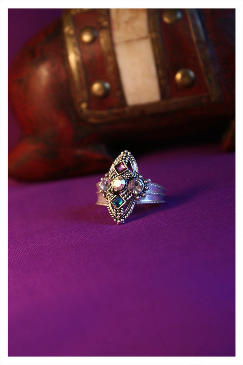 Traditional toe rings with rhinestones size adjustable tribal trinkets with gem stones Indian craftsmanship