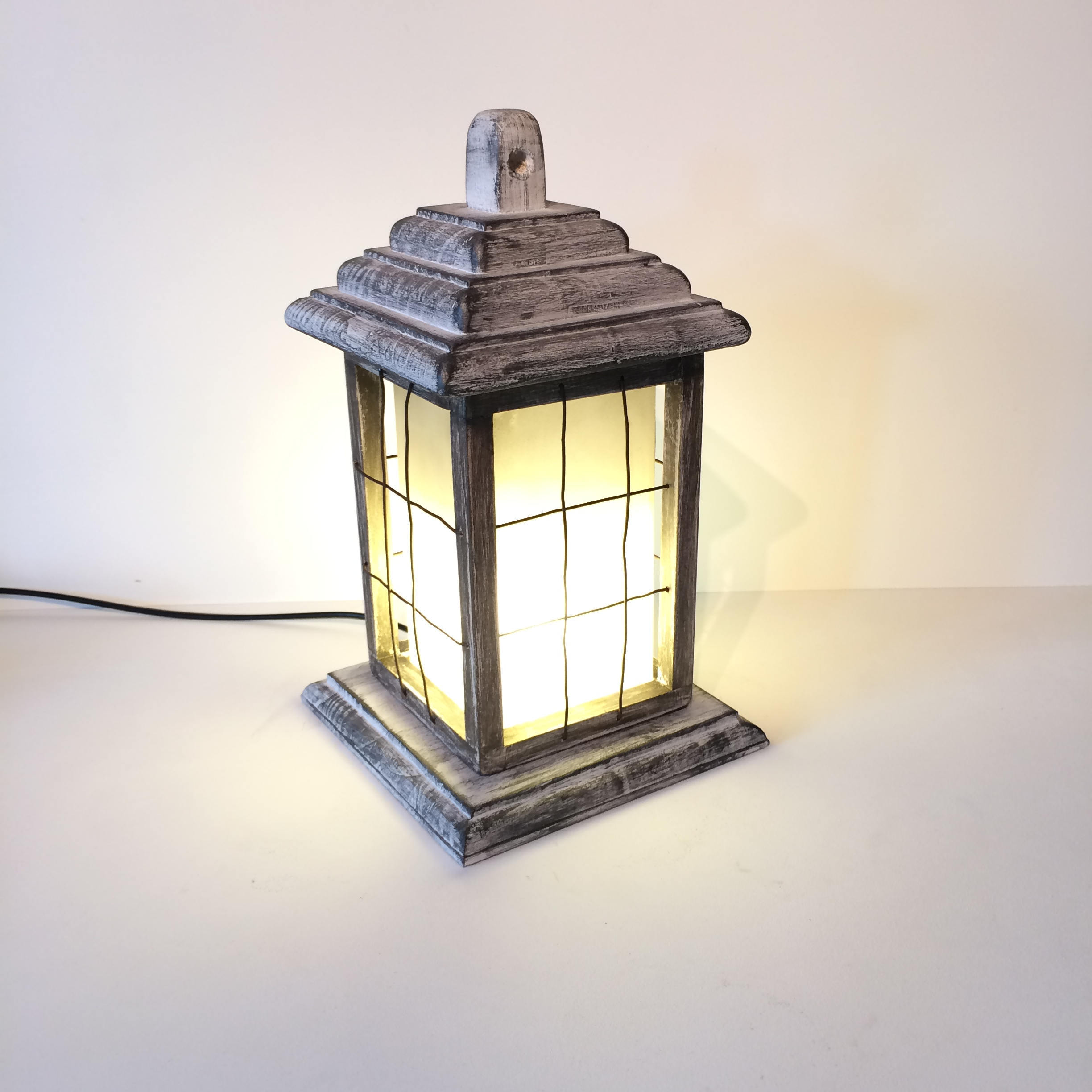 Lanterne en Bois, Lanterne, Lampe Rustique, Faite à La Main, Cadeau Peu Commun, de Pendaison Crémail