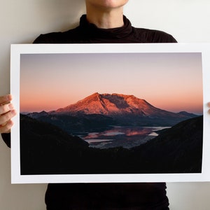 St-Helens wall art print. Beautiful sunrise on Mount St-Helens. Mountain home decor. Pacific Northwest Coll 9356.