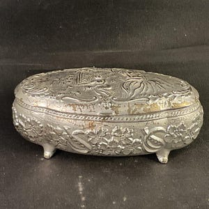 A Vintage Japanese Jewelry Casket with red lining