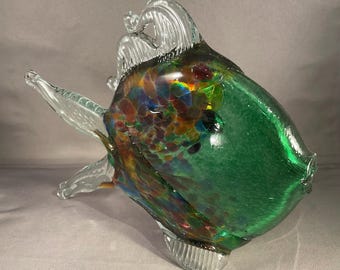 Escultura de pez de vidrio artístico hecha en Canadá Kitras glass