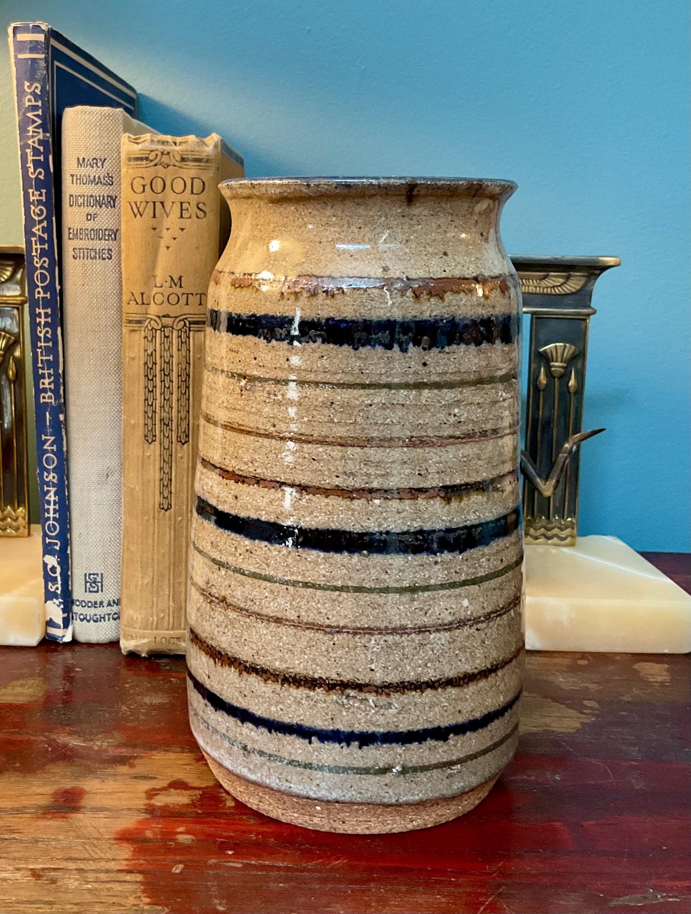 1976 Pottery Vase - Etsy