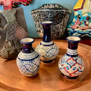Servin Mexico Textured Pottery Mini Vases