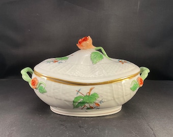 Herend Hungary Lidded Dish Rosehip Pattern