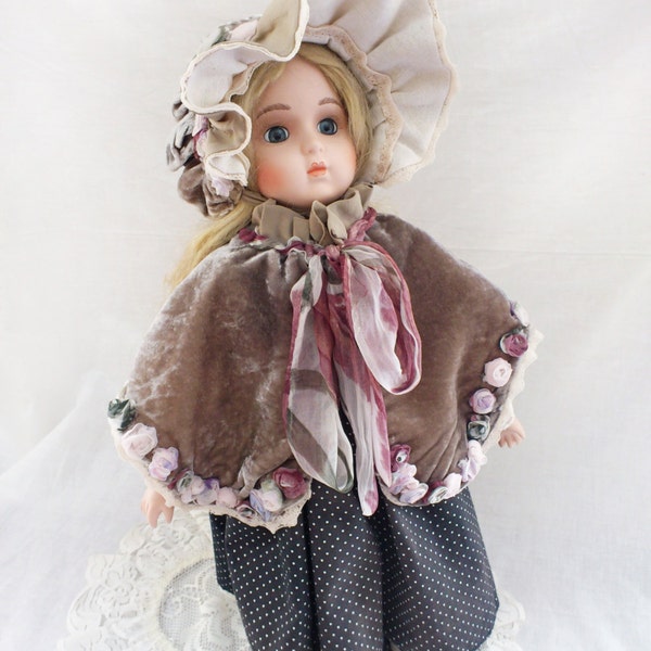 Pelerine and Bonnet for Antique Dolls. Fashion 1860s. 100% Handmade. Natural silk and velvet.