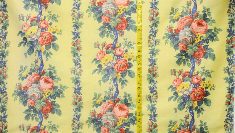Authentic Vintage Fabric 1930/'s 1940/'s American English Chintz Cottage Cabbage Rose Coastal Floral Home Decor Upholstery Pillow Set Design