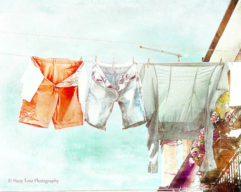 Laundry Room Decor: Clothesline Print, Pastel Wall Art, Italy Photo bild 2
