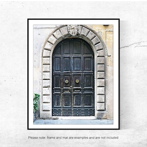 Italian Door Photography, Italy Door Print, Vertical Wall Art, Black Door Picture, Gallery Wall Decor, Minimalist Art, Travel Photograph