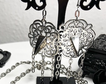 Victoriaanse spike-oorbellen, metalen oorbellen, Victoriaans gotisch, gotische oorbellen, Victoriaanse oorbellen, filigraan oorbellen, ketting oorbellen, gotisch