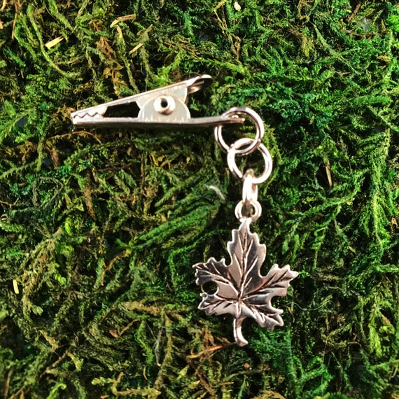 Oh Canada Maple Leaf Charms Red Hot Hemp HOTI Handmade Charm Bracelet Roach Clip 420 Alligator Clip Marijuana Cannabis Hand Crafted Clip It