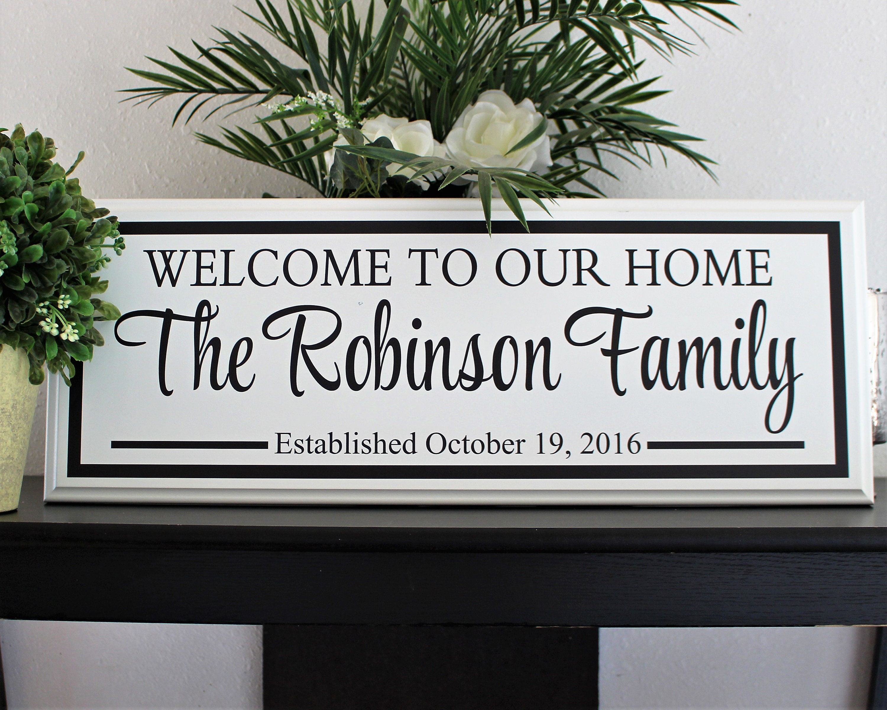 signfor homefamily name to our home sign