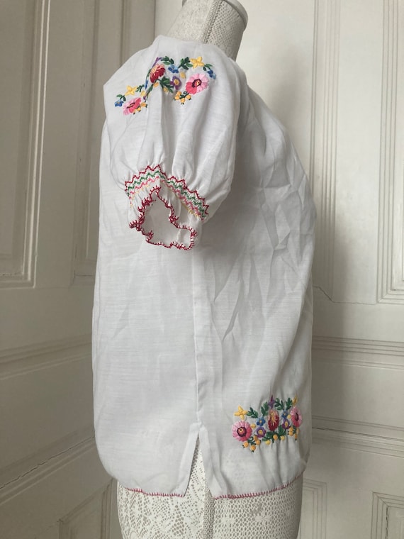 Rare vintage Hungarian folk blouse with flower em… - image 2