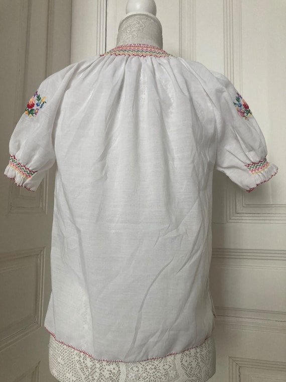 Rare vintage Hungarian folk blouse with flower em… - image 4