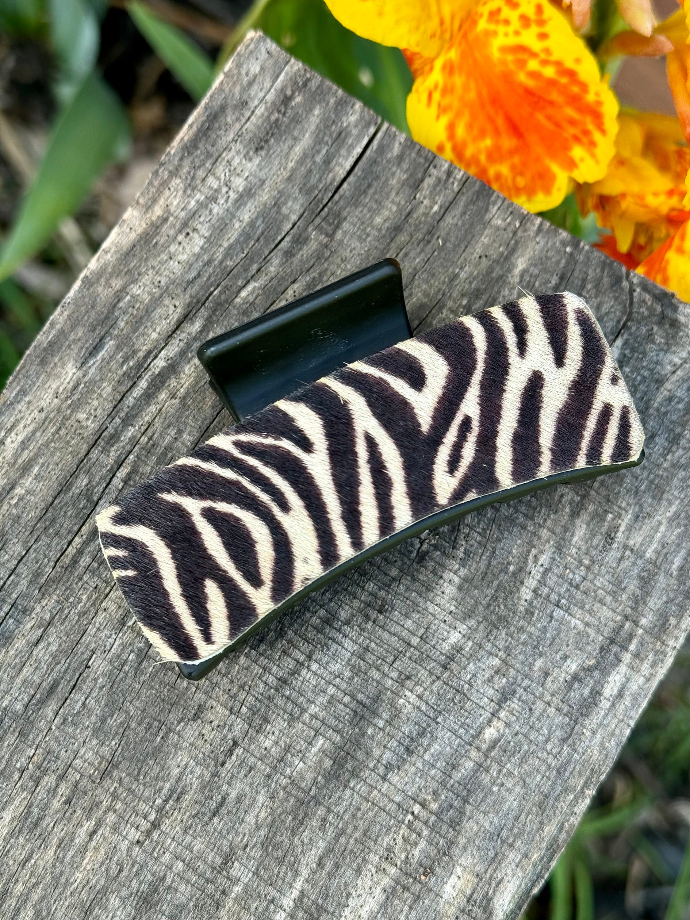 Black and White Hair Barrettes Clips Zebra Made in France Amazon.com : Zebra Print Hair Snap Clips Animal Pattern Hair  main image 4