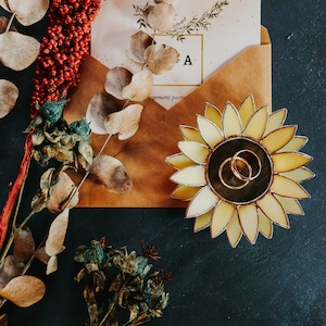 Stained Glass Sunflower Ring Dish | Spring Wedding Decor