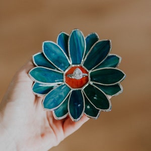 Stained Glass Daisy Ring Dish, Wedding Ring Dish, Ring Bearer Pillow, Jewelry Dish, Spring Wedding Decor, Floral Ring Dish, Garden Wedding Teal & Orange