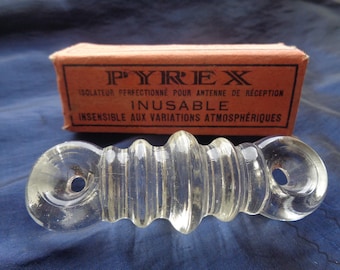 Antico isolatore elettrico in vetro PYREX nuovo mai usato da 88 mm, in scatola con opuscolo, qualità museale