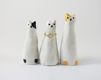 Ring Cone for Kitchen, Choose Your Colour, Animal Ring Holder, Cat Ring Display, Ceramic Cone Ring, Wedding gift couple unique