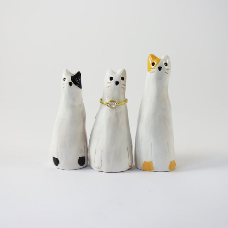 Ring Cone for Kitchen, Choose Your Colour, Animal Ring Holder, Cat Ring Display, Ceramic Cone Ring, Wedding gift couple unique image 1