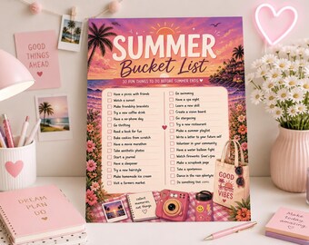 Può includere: Un poster rettangolare Summer Bucket List con una scena di spiaggia al tramonto, palme, fiori e una lista di 30 attività. Il design include una borsa rosa, una fotocamera rosa e una borraccia sul fondo, su uno sfondo di cielo viola e arancione con il testo Summer Bucket List.