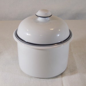 Christianshavn Sugar Bowl, with Lid, Dansk White with blue rim, made in Portugal Danish Scandinavian style, ceramic porcelain, 1970s-80s