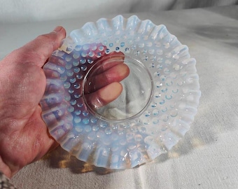 Vintage opalescent glass hobnail round wavy edge dish, Excellent like-new condition, 6 inches, Fenton?