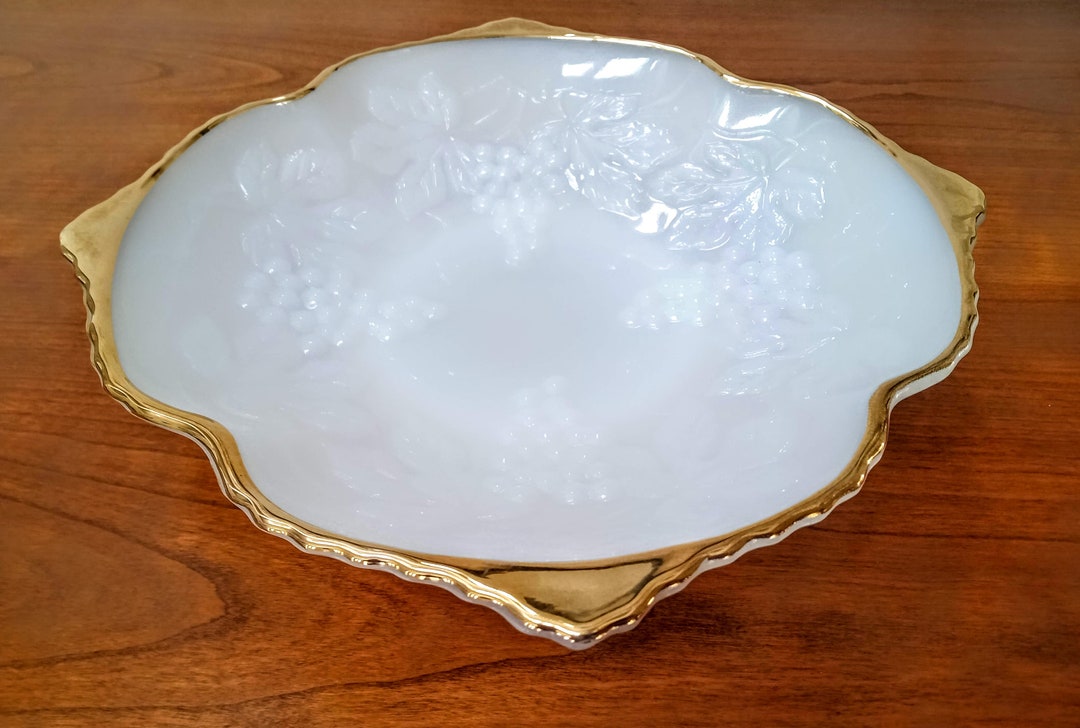 Milk Glass Bowl, Gold Trim, Anchor Hocking, Fire King, Grapevine, Grape