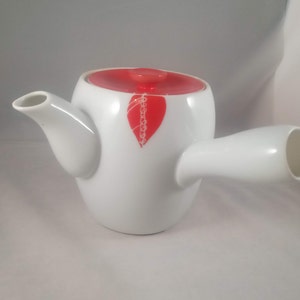 Yokode Kyusu, Side Handle Teapot, White, Red, Yamaka, F100, With Lid, Sencha, Japanese Green Tea, Kyuusu, Built in Strainer, 1970s, Vintage