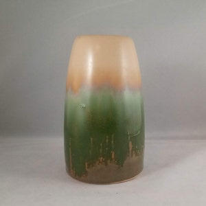 CPNP Vase, Canadian Art Pottery 4-1/2&quot; Tan Green Drip Glaze Small Vase, Mid Century 1960s Stoneware Vase Bud Vase Flower Vase Pencil  Holder