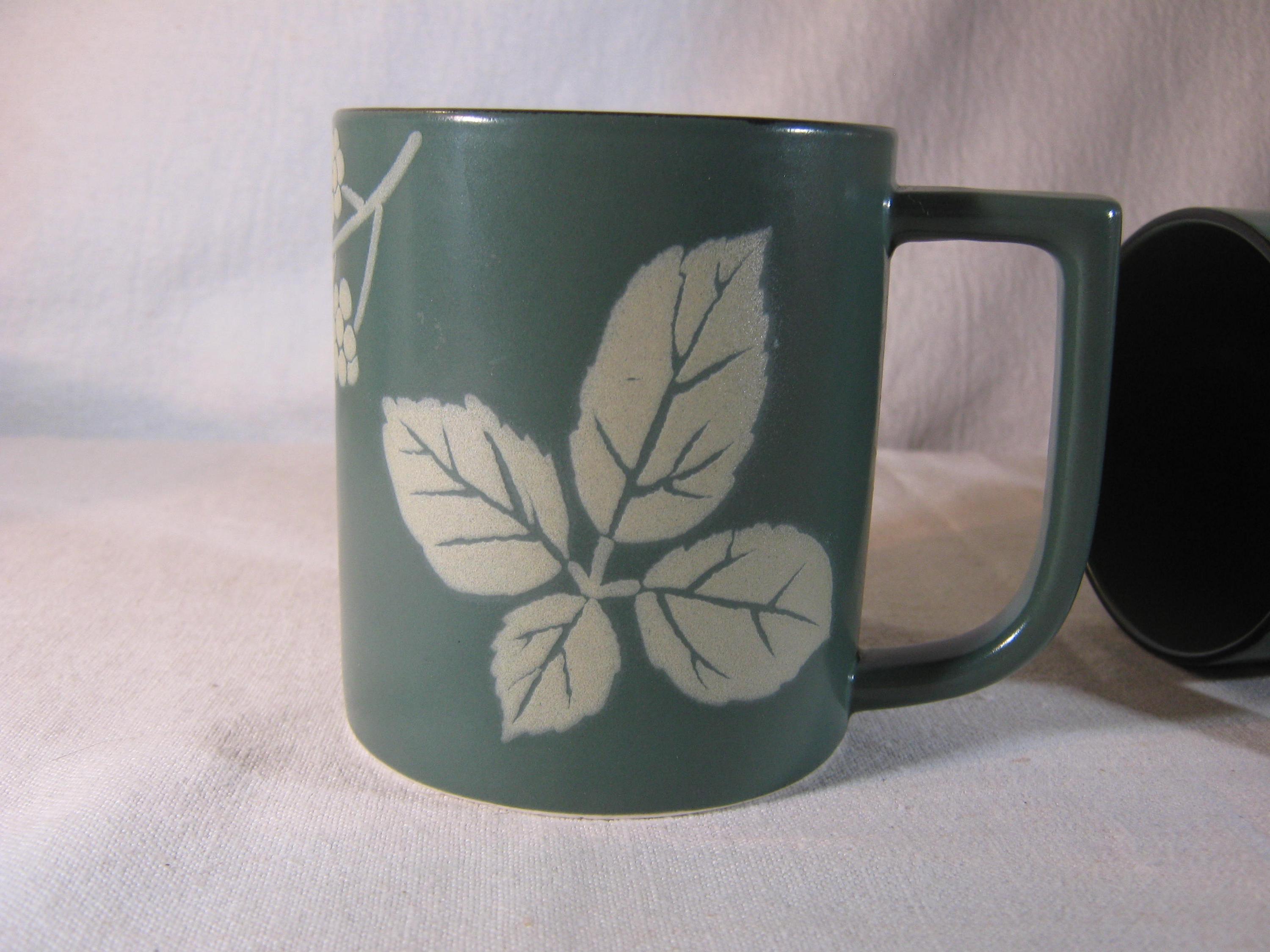Mikasa Country Walk, Two Coffee Mugs, Fashion Plate, CP-005, 1995
