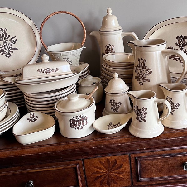 Huge Collection Of Vintage Retired Pfaltzgraff Village Dinnerware, Serving And, Decorative Accessories, Cannisters, Folk Art Early American