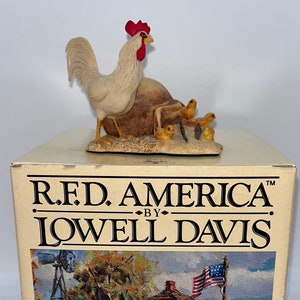 Vintage Lowell Davis Figurine: Rooster and Chicks, Border Fine Arts