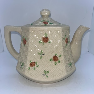 Vintage Sadler Teapot: Octagonal Lattice with Hand-Painted Roses, Made in England