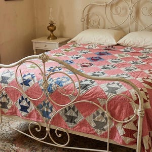 Antique 1930's Hand Pieced Basket Patchwork Quilt Top