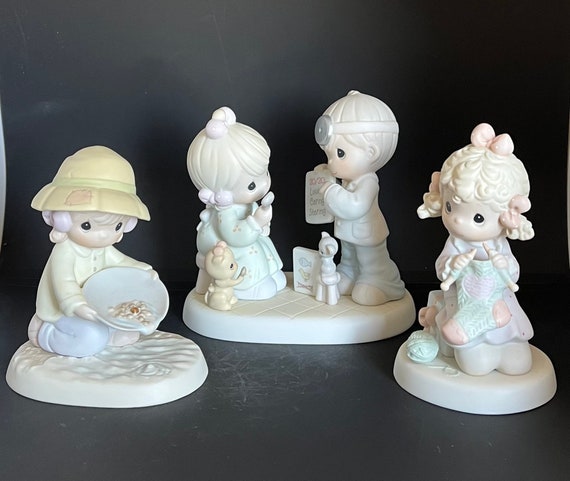 MAX/PRECIOUS CLIP COLLECTION 1995-2002〈… Vintage Precious Moments Figurines: 1995-1997, Three Piece