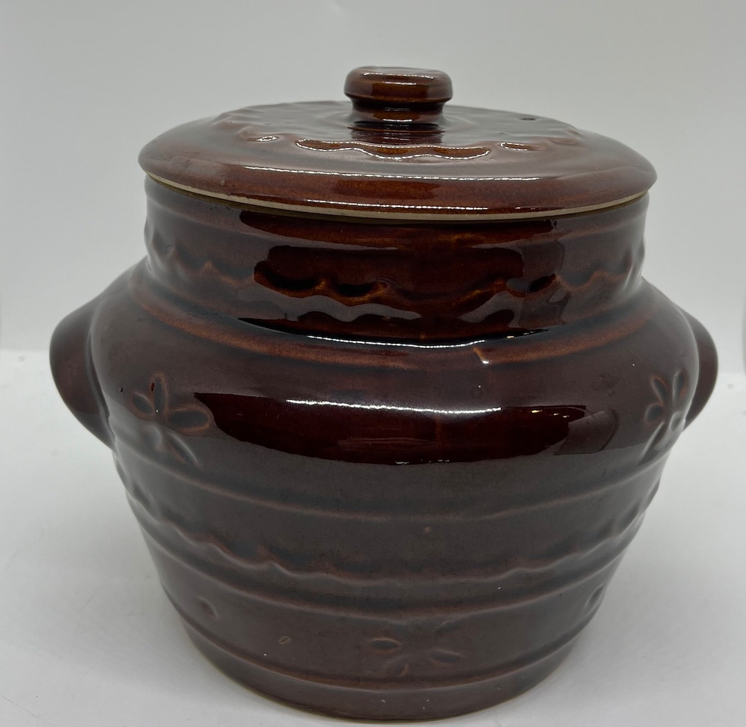 Vintage Marcrest Oven Proof Stoneware Brown Bean Pot, Daisy Dot Bean