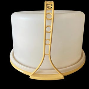 Vintage 1970's Tupperware Harvest Gold Round Cake Taker