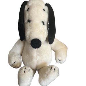 United Feature Syndicate Snoopy - Etsy