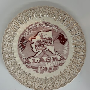 Vintage Souvenir Alaska Plate, America's Last Frontier, Mid Century, Memorabilia, Polar Bear, Sled Dogs, State Plate, Travel Decor, Vacation