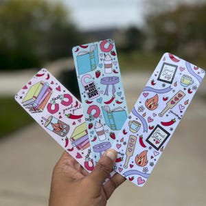Spicy Book Reader Bookmark | Smut Lover bookmark | Busy Reading Smut | Spicy Book Doodles | Bookish Gift | Cute Bookmark