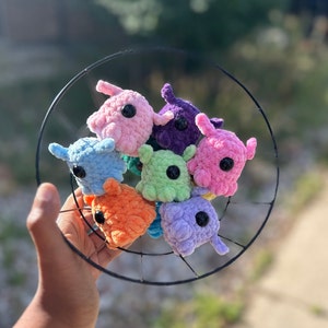 Pocket Alien No Sew Beginner Crochet Pattern