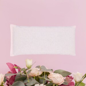 eyeable eye pillow lavender blush pink linen flaxseed real dried lavender buds beautiful label with reusable plastic bag to keep scent fresh warm or cool warm compress dry eye cold compress headache sinus pain gift birthday get well wedding