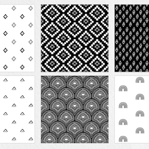 Pu&ograve; includere: Sei diversi motivi geometrici in bianco, nero e grigio. I motivi includono forme a diamante, zigzag e archi ripetuti. I disegni sono adatti per tessuti, carta da parati o sfondi digitali.