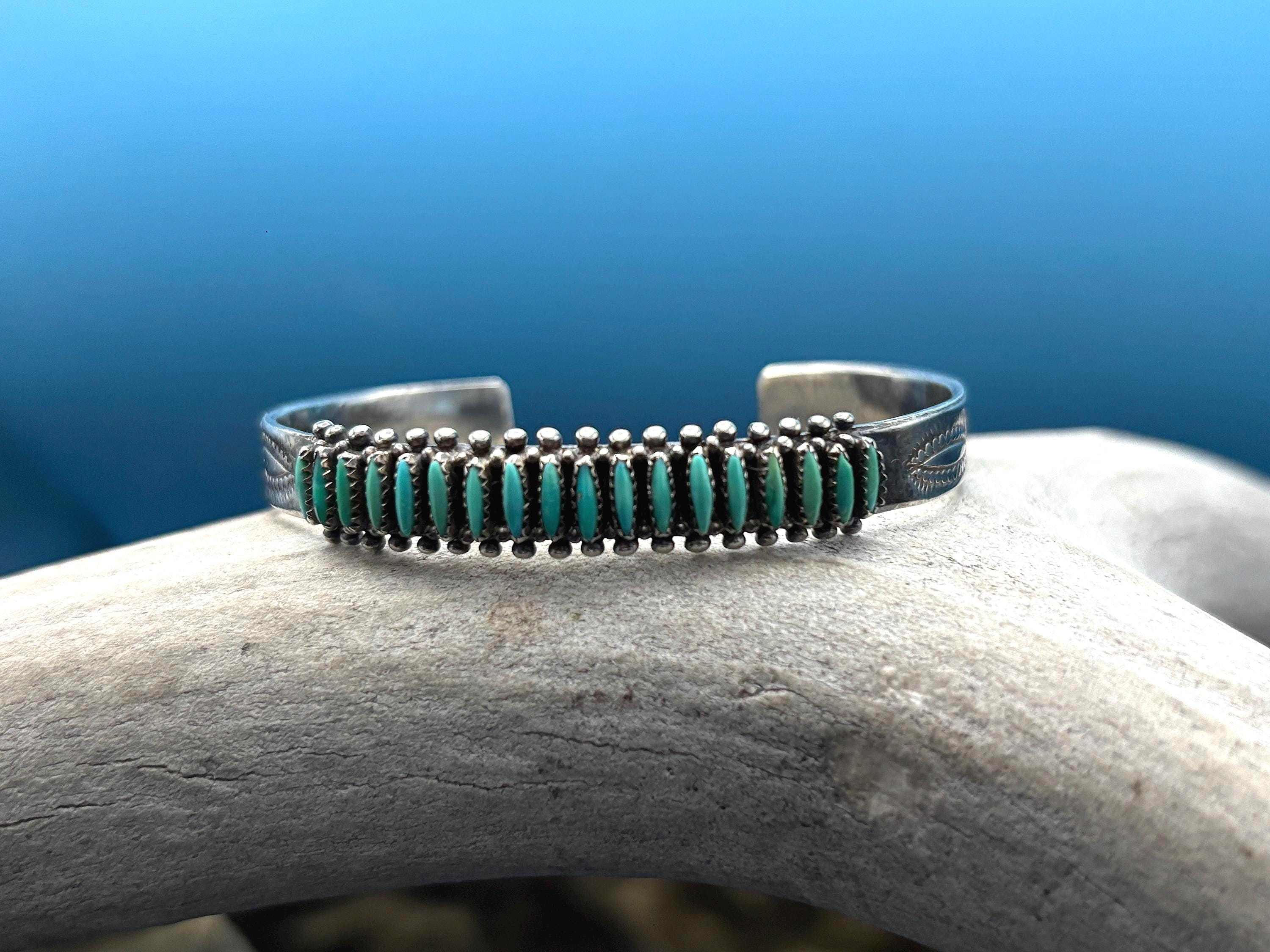 ヴィンテージ！Silver Zuni Style Bangle ブレスレット ヴィンテージ！Silver Zuni Style Bangle ブレスレット Zuni Bracelet