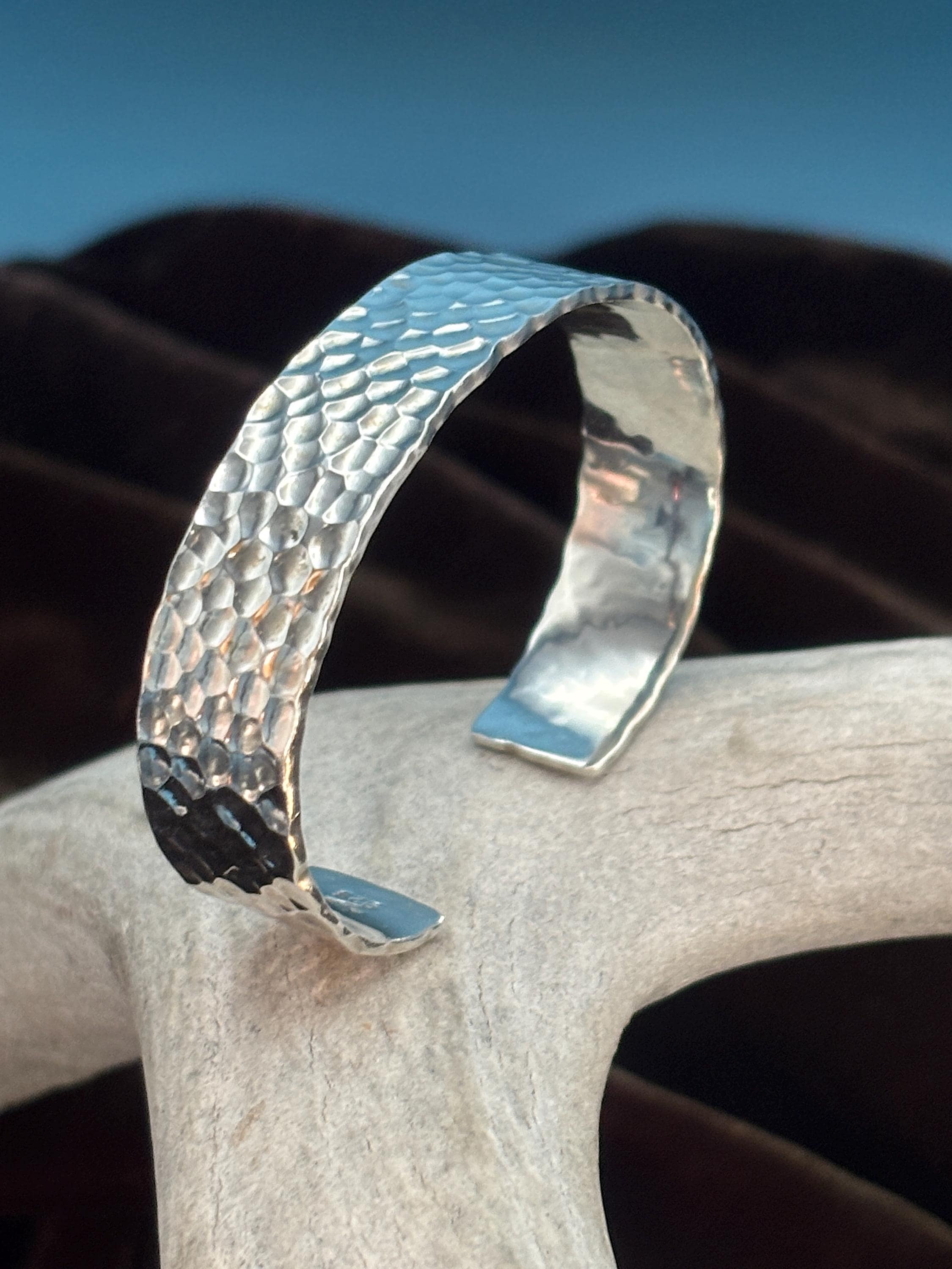 SILPADA LIVE LARGE CUFF
GORGEOUS Silpada Cuff - Etsy main image 4